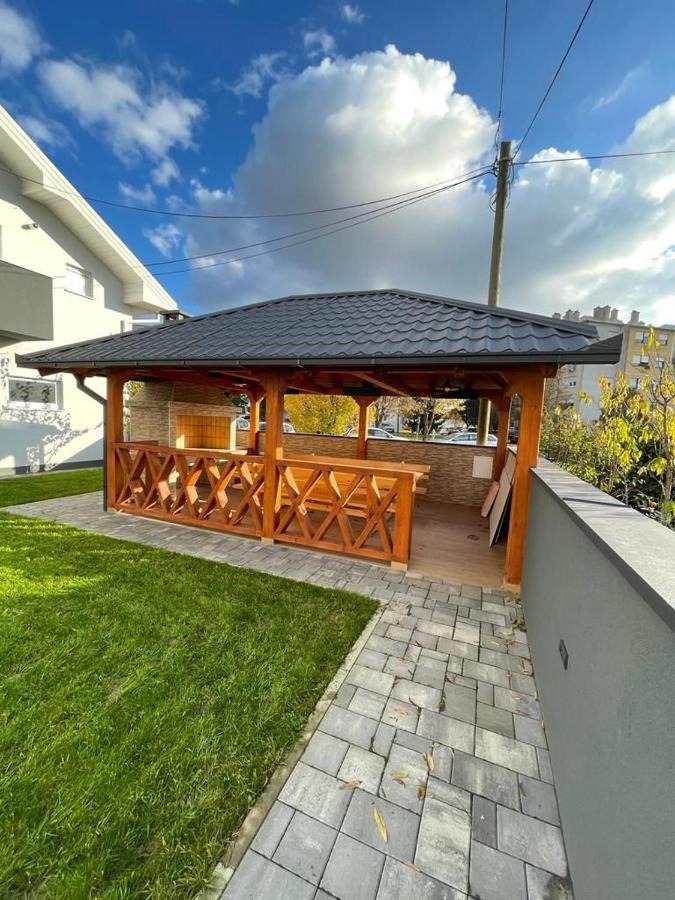 Apartmani Daisy Velika Gorica Extérieur photo