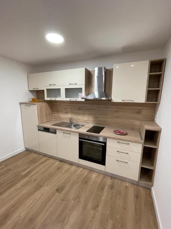 Apartmani Daisy Velika Gorica Extérieur photo